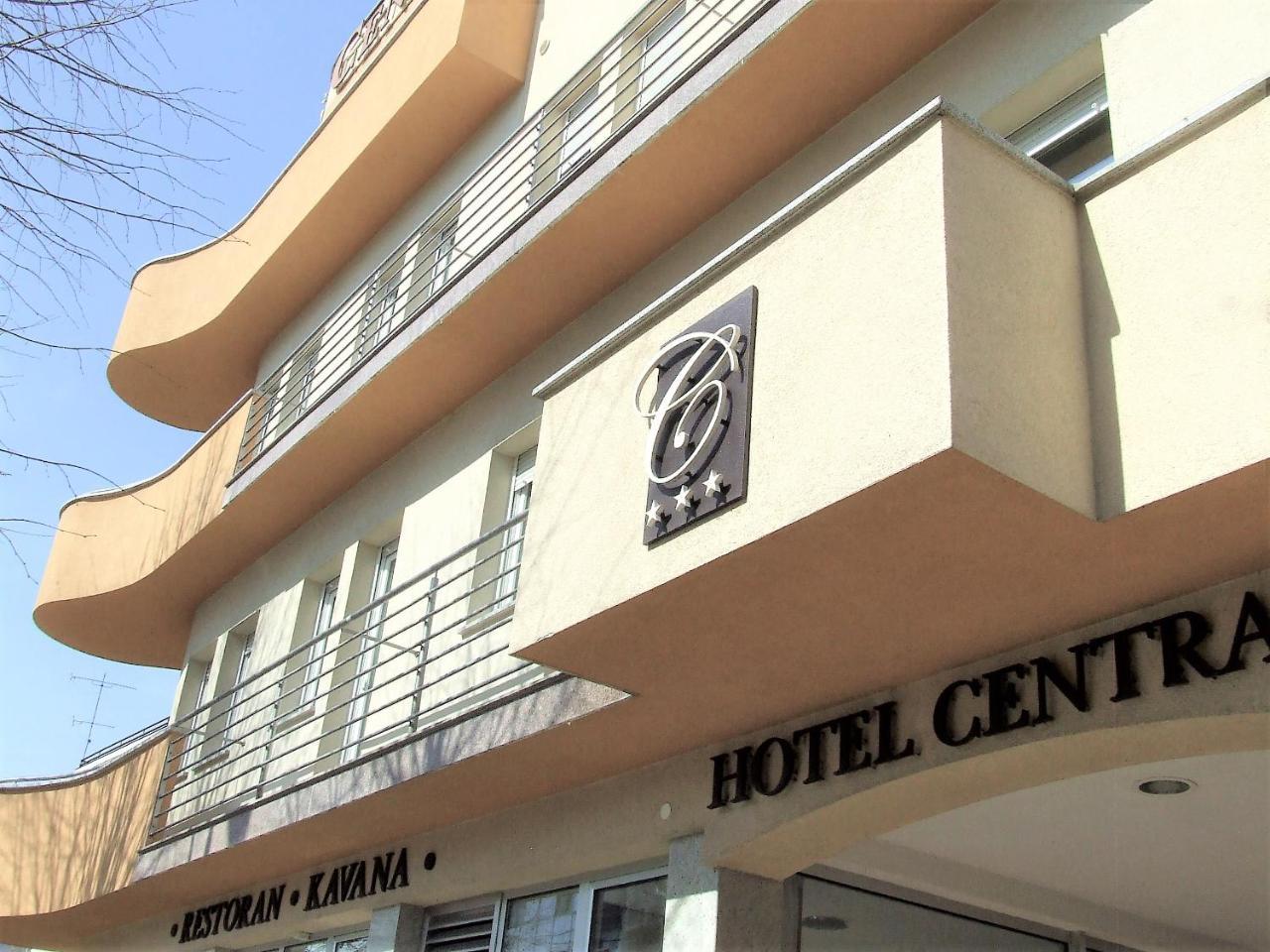 Hotel Central Славонски-Брод Экстерьер фото